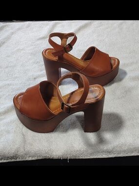 Ladies Size 10 Chunky Platform 4.5 Inch Bamboo Heels